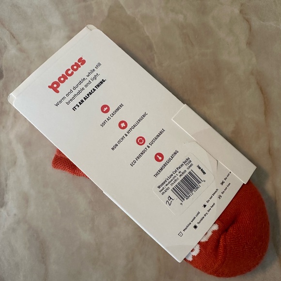 Pacas Women's Cushioned Socks - Picture 2 of 3